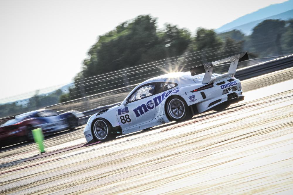 Barker Gt3 cup debut