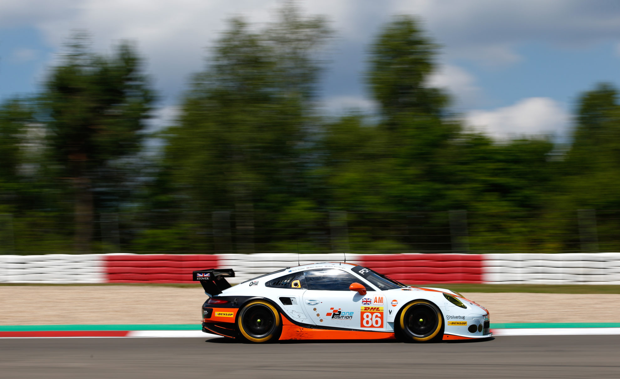 Porsche 911 RSR (86), Gulf Racing: Michael Wainwright, Nick Foster, Ben Barker